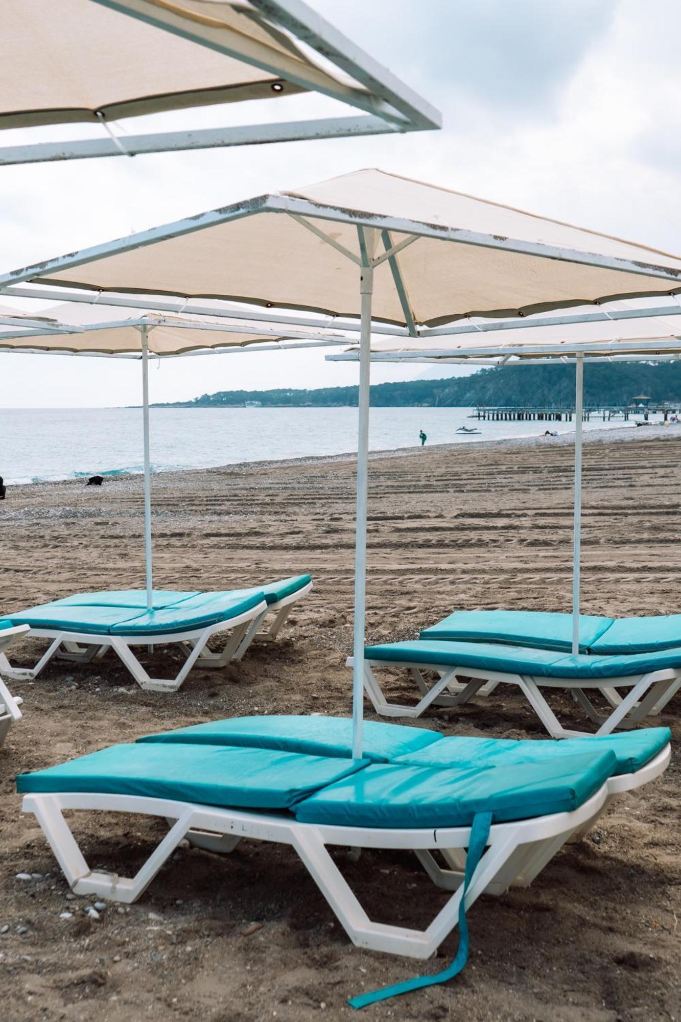 Beso Beach Hotel 아그바 외부 사진