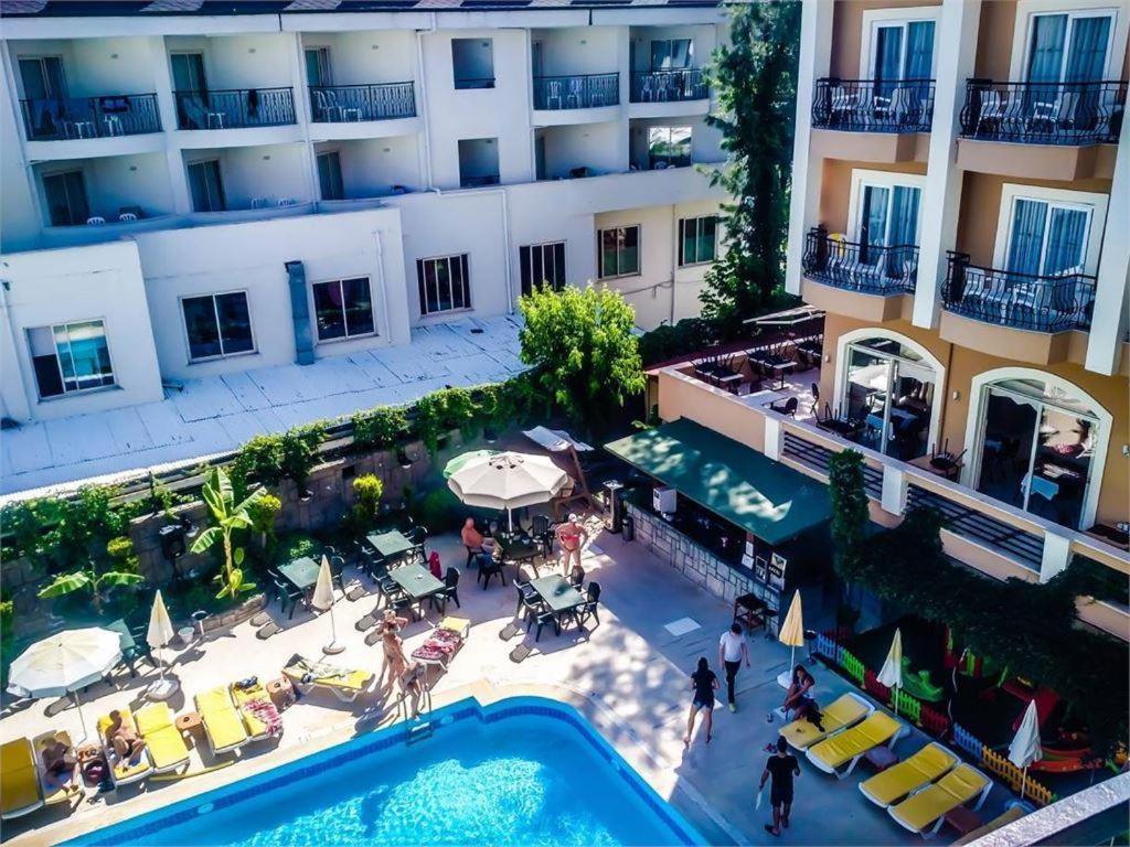 Beso Beach Hotel 아그바 외부 사진