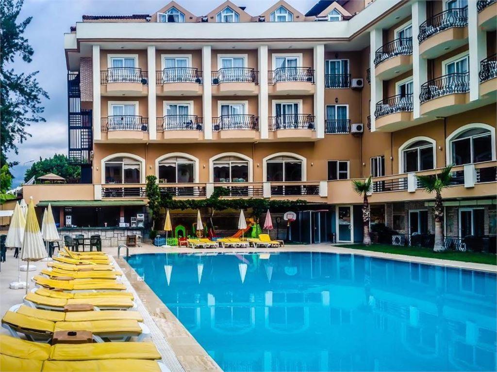 Beso Beach Hotel 아그바 외부 사진